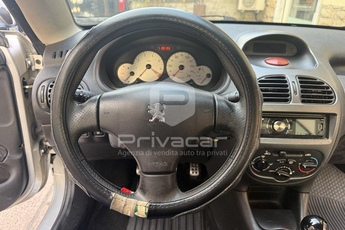 PEUGEOT 206 1.6 16V CC Enfant Terrible