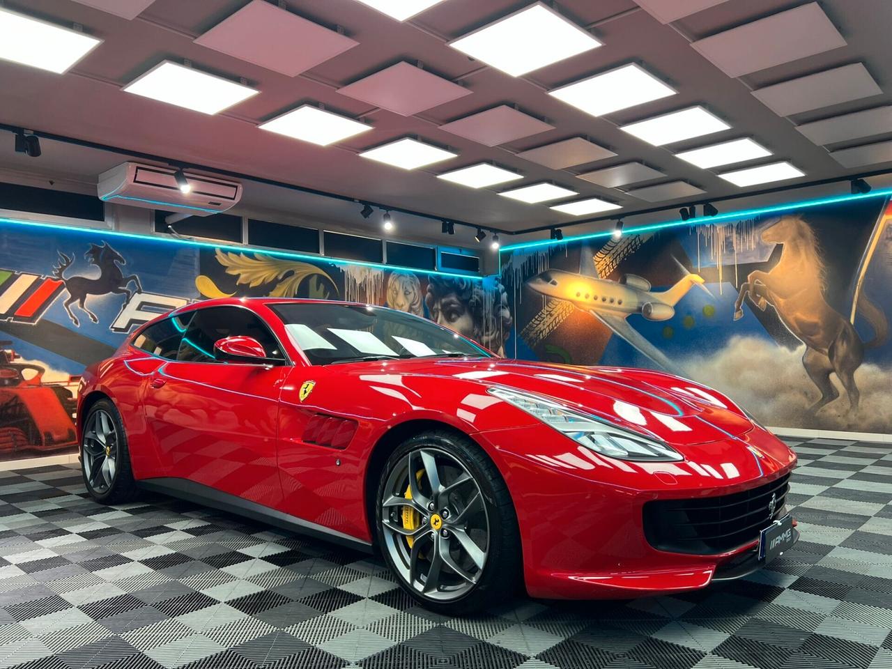 Ferrari GTC4 Lusso 3.9 T dct (296)