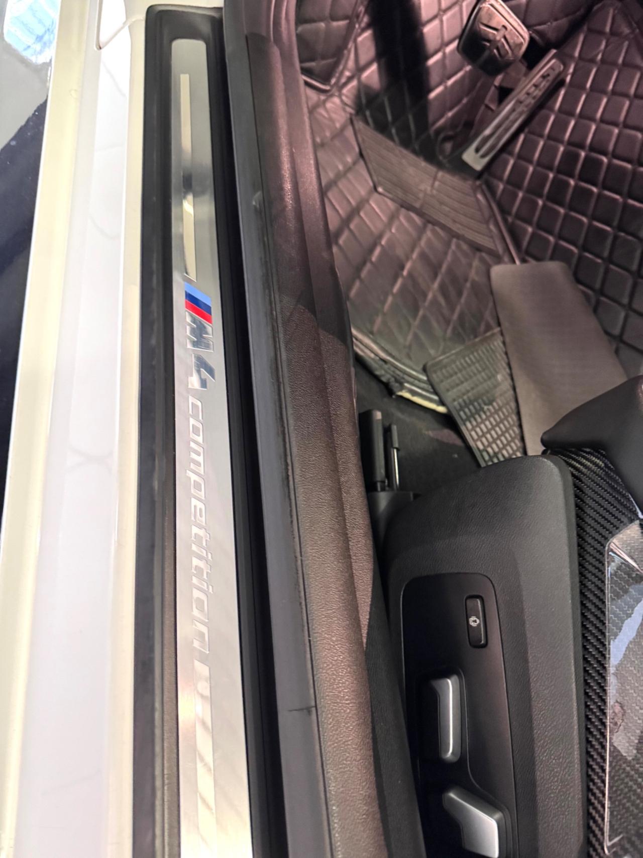 Bmw M4 COMPETITION 510CV CARBONCERAMICI + SEDILI CARBON + SCARICO OK PERMUTE CERTIFICATA