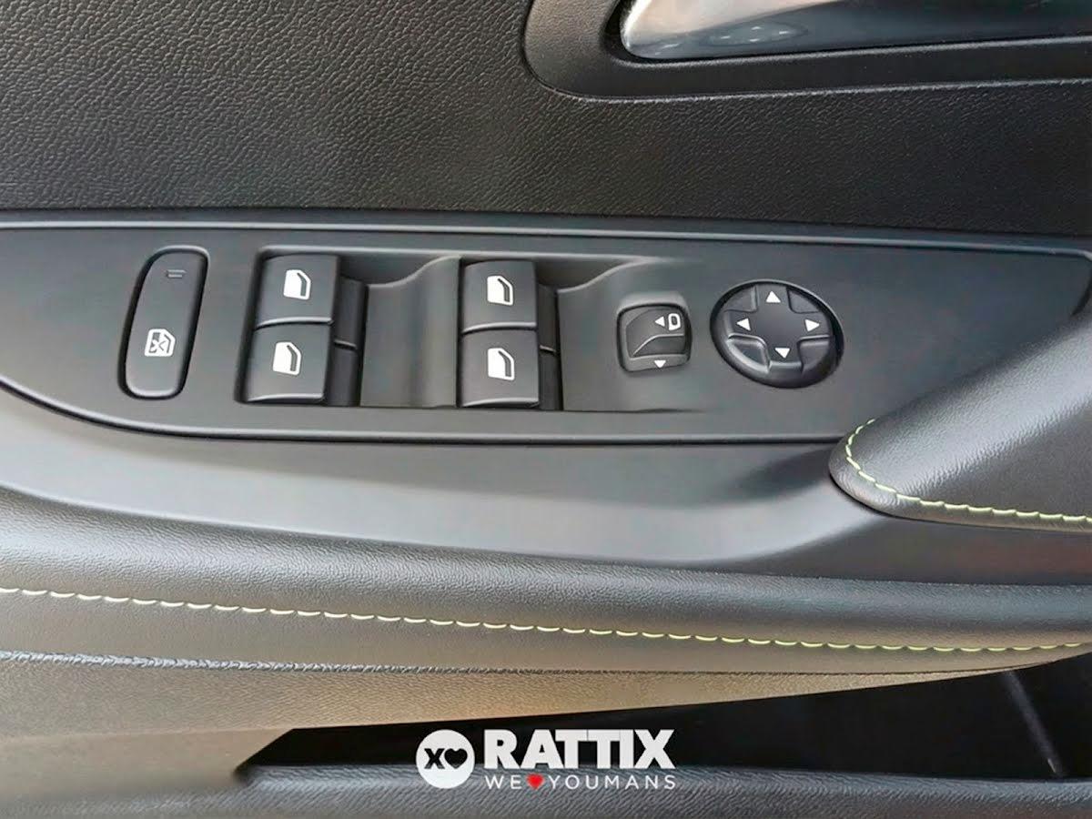 Peugeot 208 1.2 Hybrid 136CV GT e-DCS6