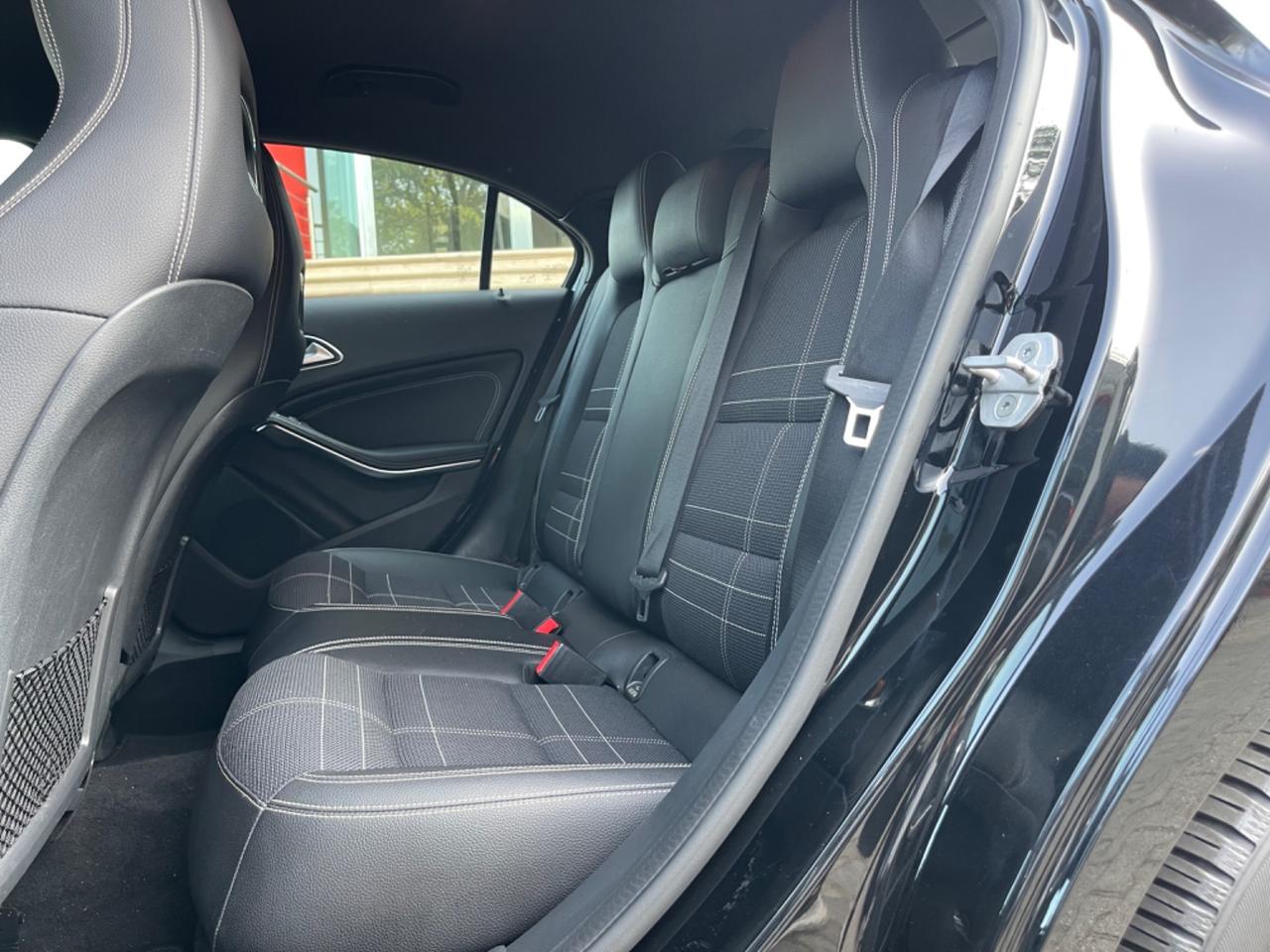 Mercedes-benz A 180 A 180 d Sport