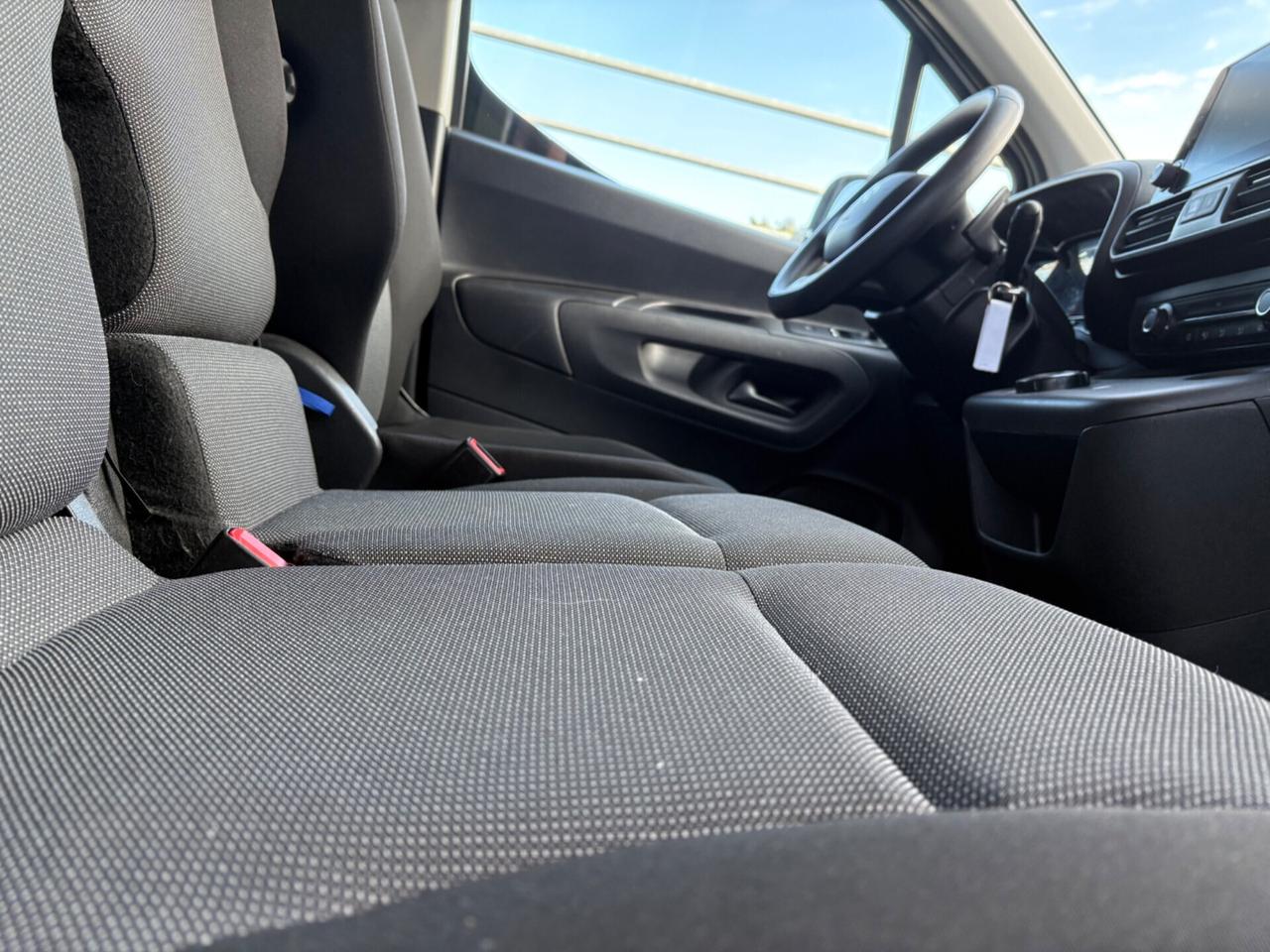 Citroen Berlingo M CLUB BlueHDi 130 EAT8 Van SPOTICAR