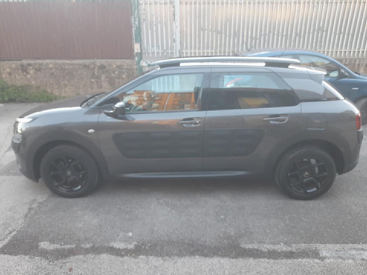 Citroen C4 Cactus PureTech 82 Shine