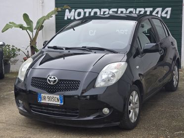 Toyota Yaris 1.3 5 porte Sol