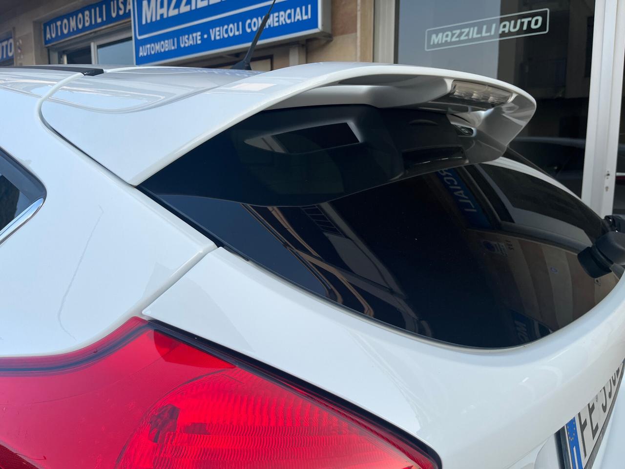 Ford Focus 1.5 TDCi 120 CV ST Line