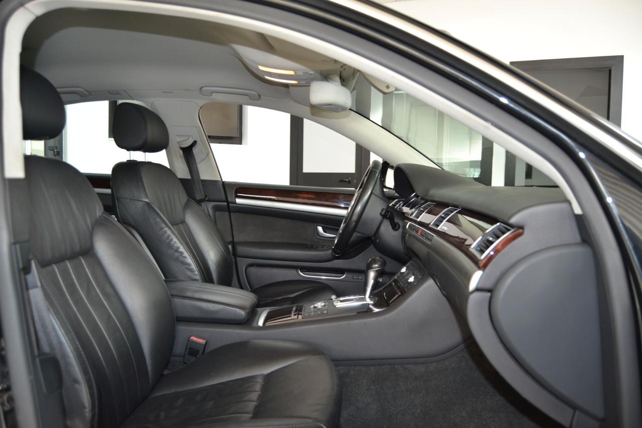 AUDI A8 L 3.0TDI V6 Quattro Navi/Xenon/NoSuperBOLLO