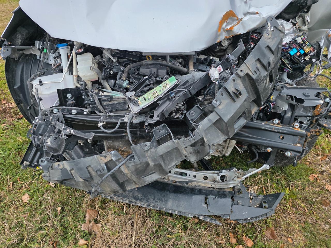 Toyota Yaris Cross 1.5 Hybrid 5p. E-CVT AWD-i Business