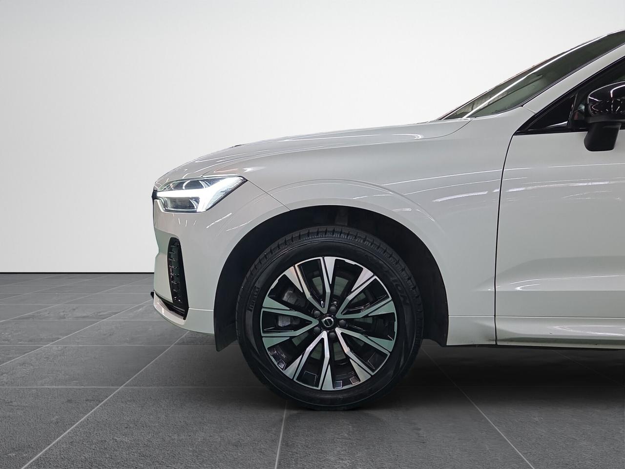 Volvo XC 60 XC60 B4 (d) AWD automatico Plus Dark AUTOCARRO N1