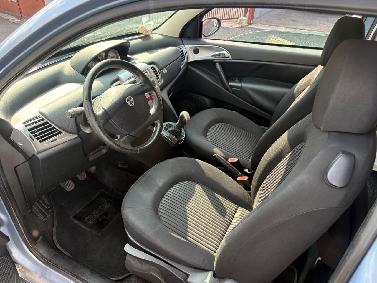 Lancia Ypsilon 1.3 MJT 90 CV Platino