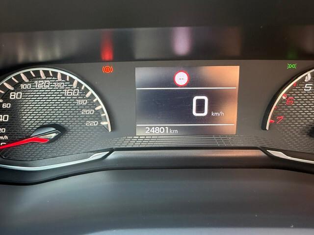 Peugeot 2008 PureTech 100 S&S Style