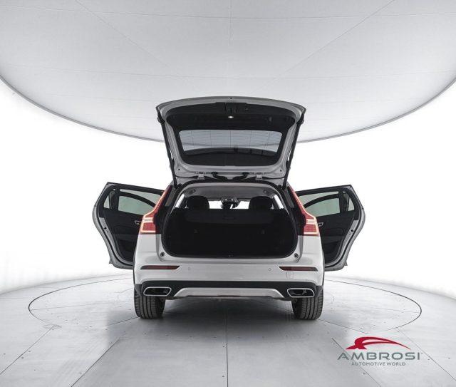 VOLVO V60 Cross Country D4 AWD Geartronic Business Plus