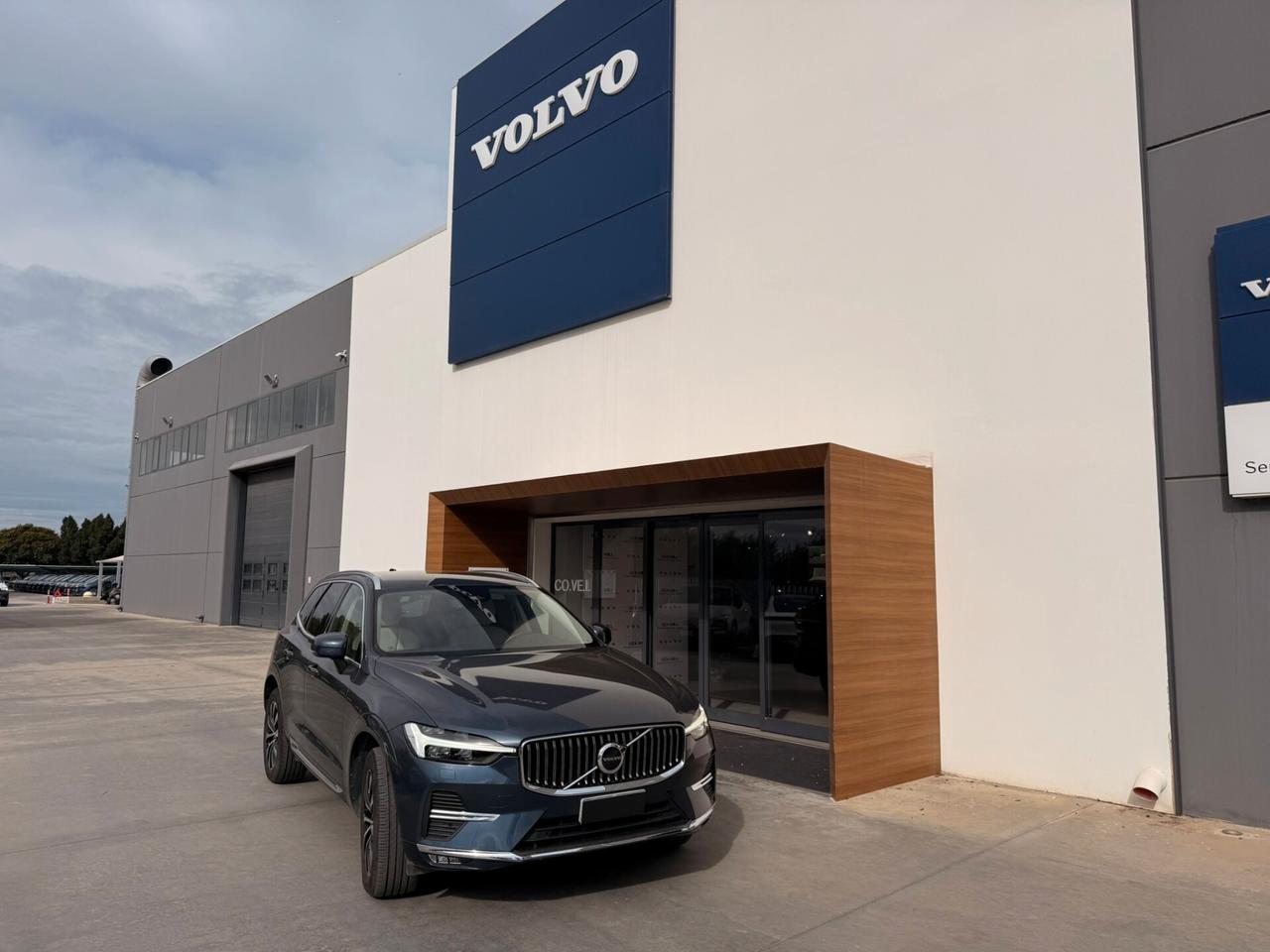 Volvo XC 60 XC60 B4 (d) automatico Plus Bright