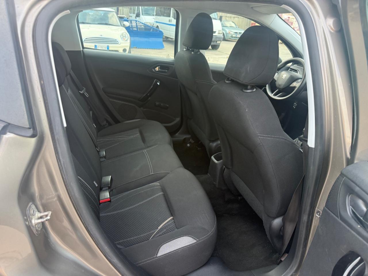 Peugeot 208 1.0 VTi 68 CV 5 porte Active