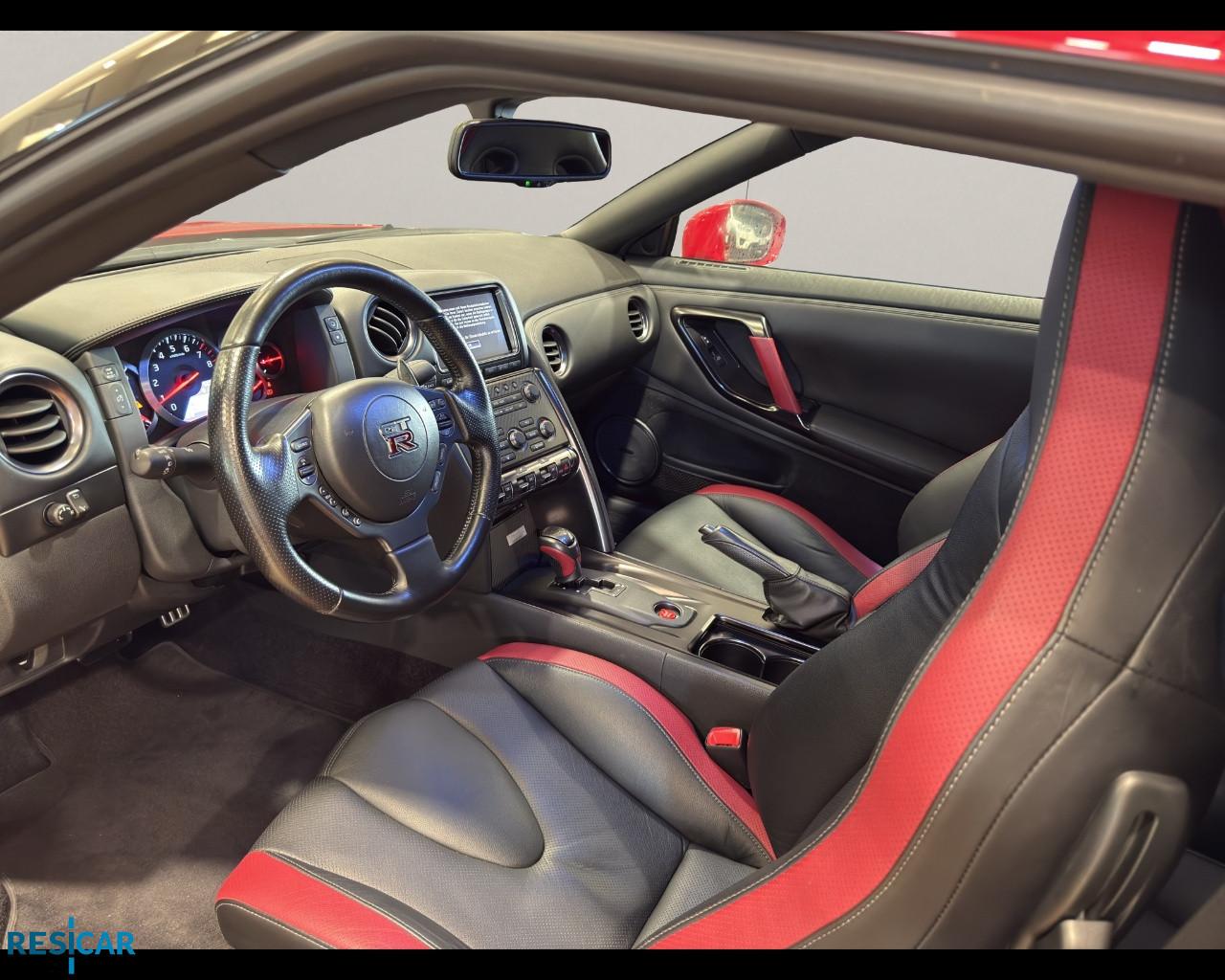 NISSAN GT-R 3.8 V6 Black edition 530cv auto