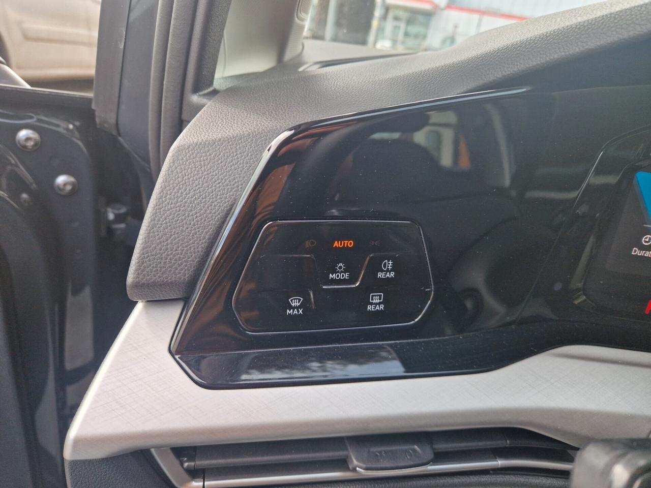 Volkswagen Golf 1.0 eTSI EVO DSG Life