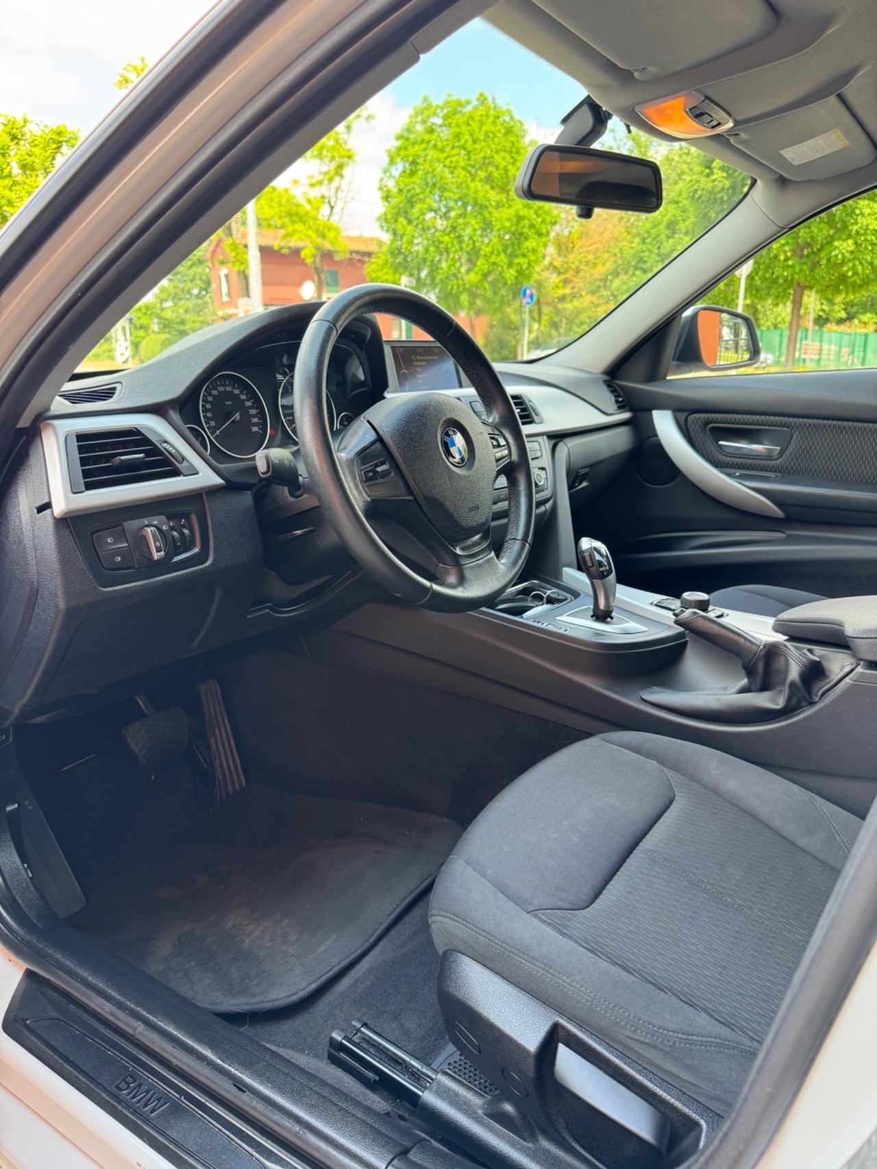 Bmw 318d Touring 2.0 143 cavalli