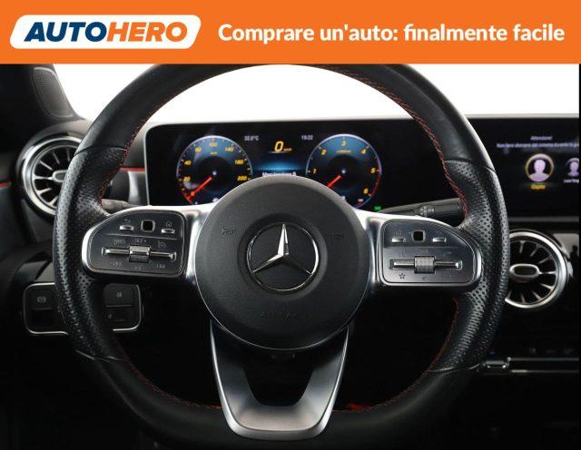 MERCEDES-BENZ A 200 d Automatic Premium