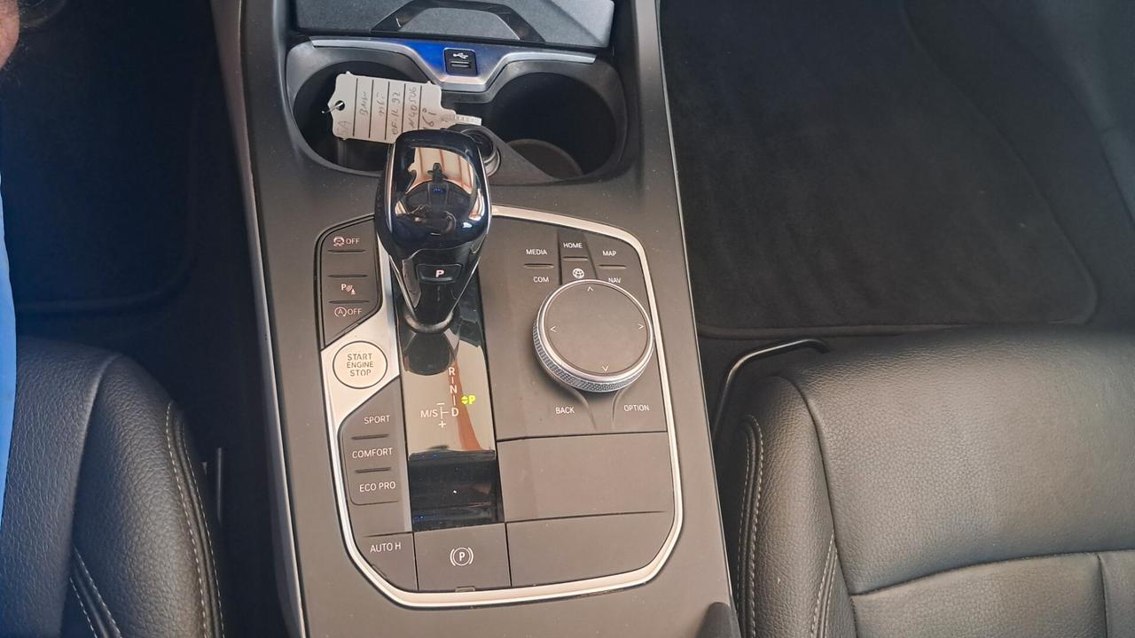 Bmw 116 116i 5p. Advantage SPORT