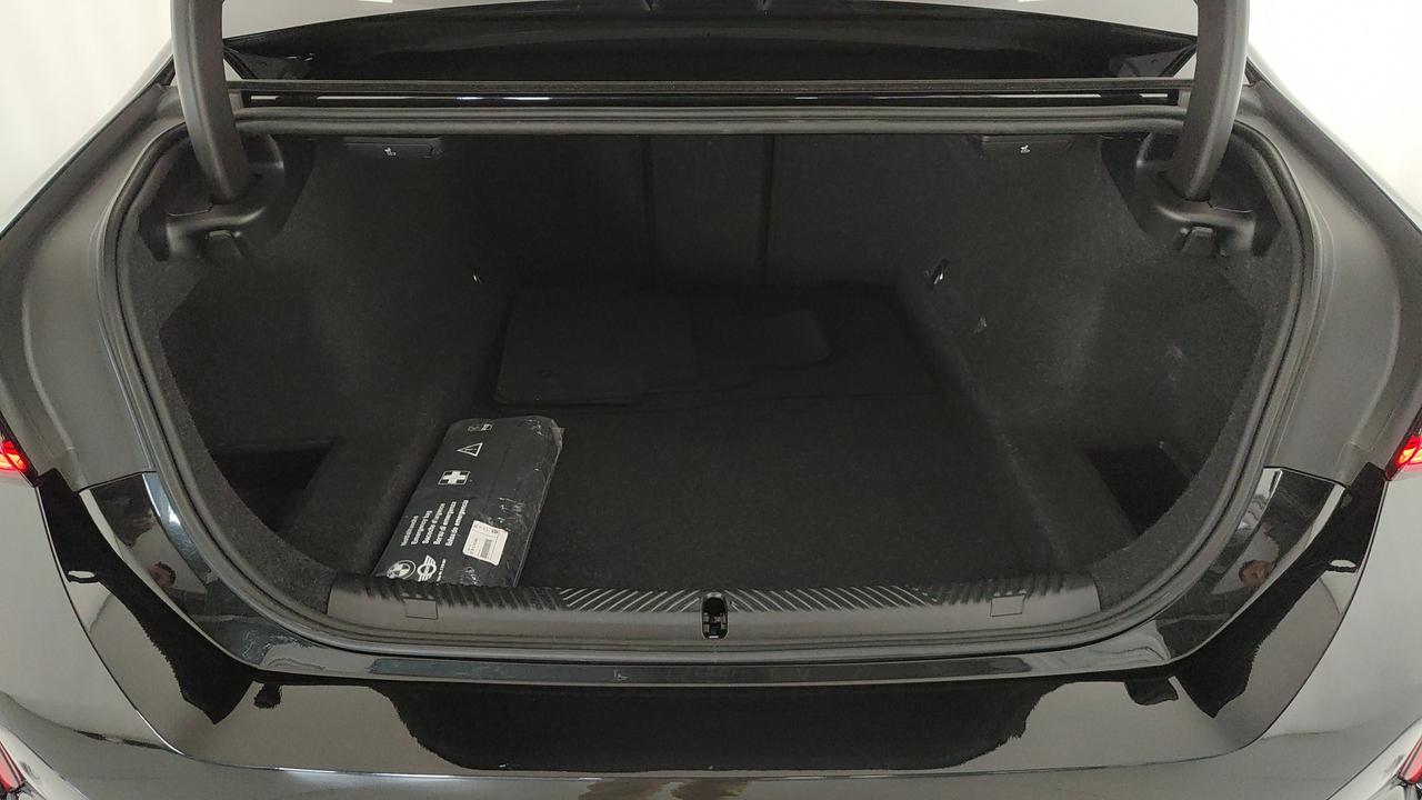 BMW Serie 5 G60 Berlina - 520d 48V xdrive MSport Pro auto