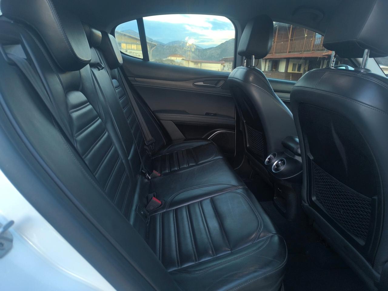 Alfa Romeo Stelvio 2.2 Turbodiesel 210 CV AT8 Q4 Executive