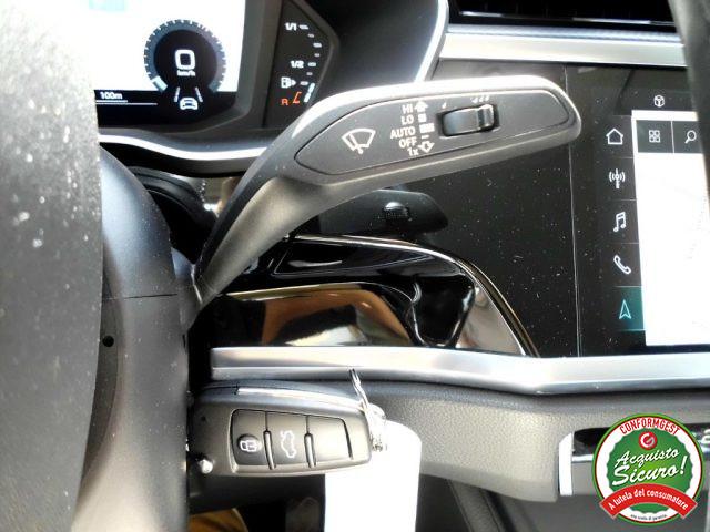 AUDI Q3 35 TDI S line edition