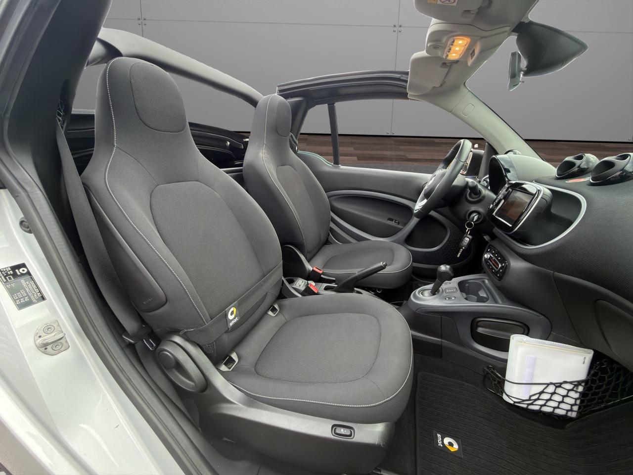 Smart fortwo cabrio 1.0 Passion 71cv - Unipro - Promo Finanziamento - Schermo - Cerchi in lega