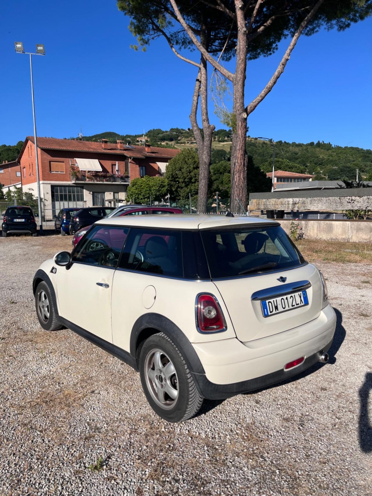 Mini Cooper D 1.6 Diesel 2009 NEOPATENTATI