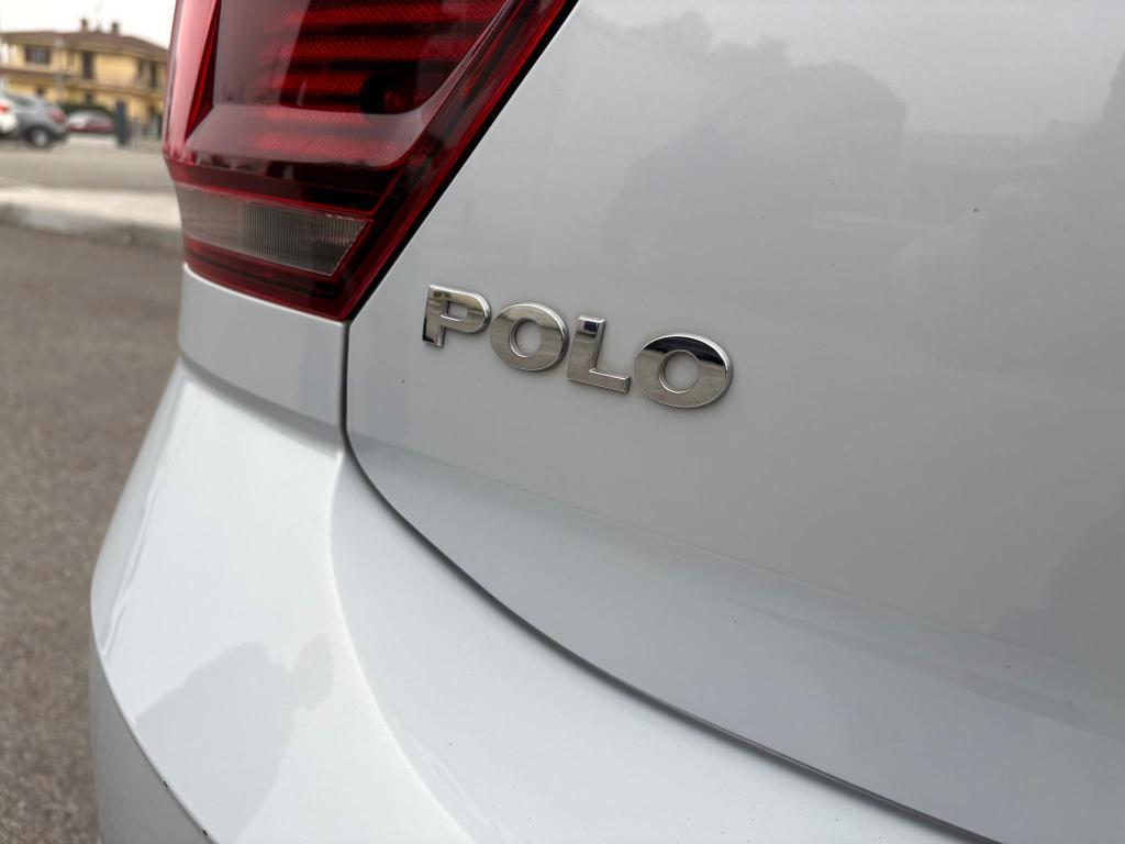 Volkswagen Polo 5 Porte 1.6 tdi R LINE 95cv dsg OK NEOPATENTATI
