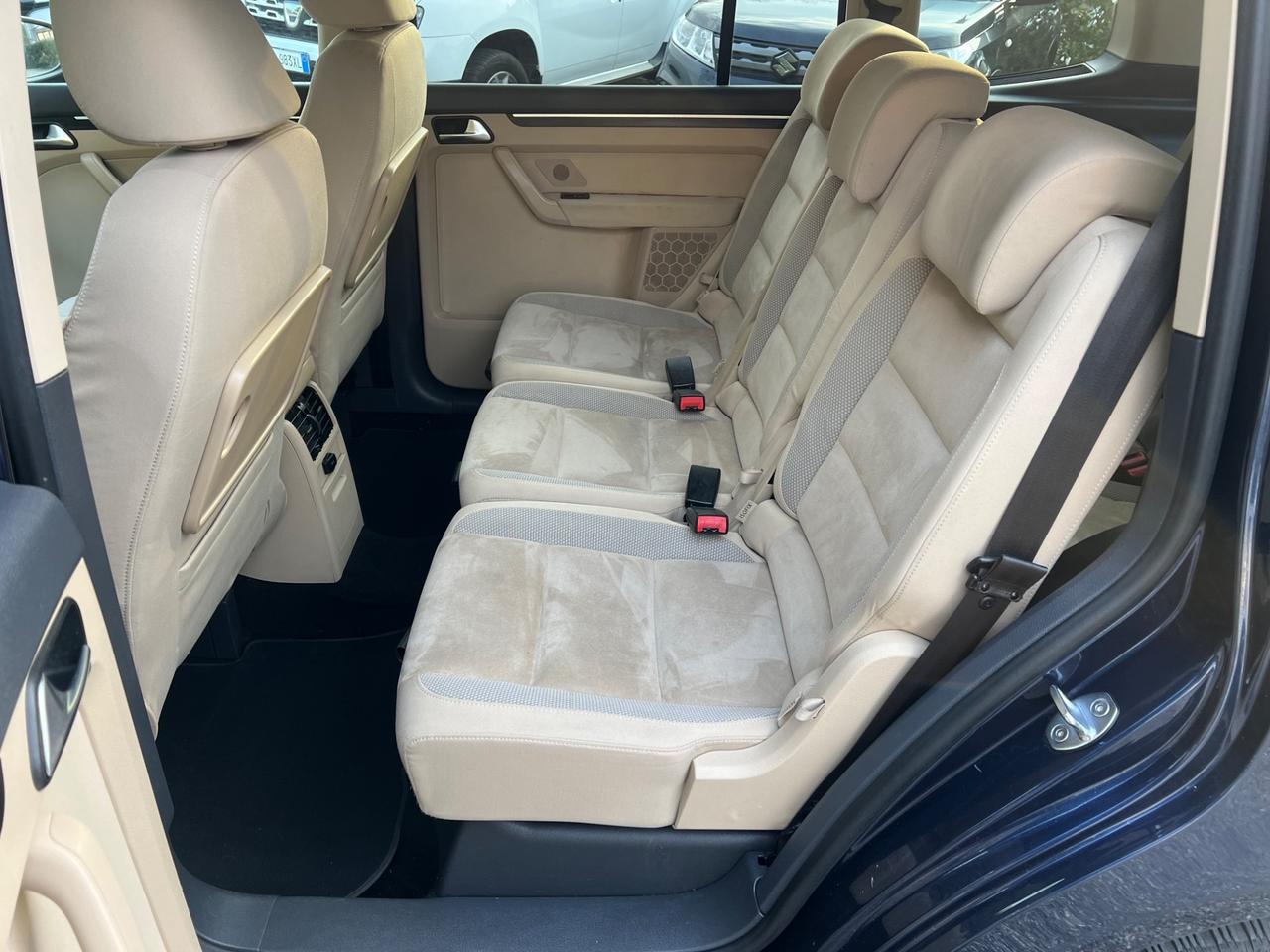 Volkswagen Touran Business 2.0 TDI 140 CV Highline