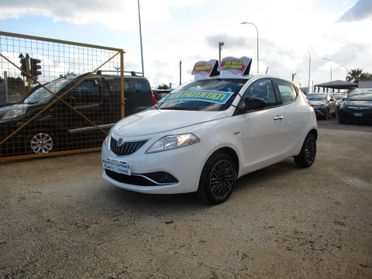 Lancia Ypsilon 1.0 FireFly 5 porte S&S Hybrid 2023