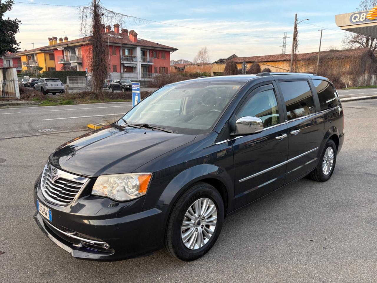 Lancia Voyager 2.8 Turbodiesel Platinum 177 CV