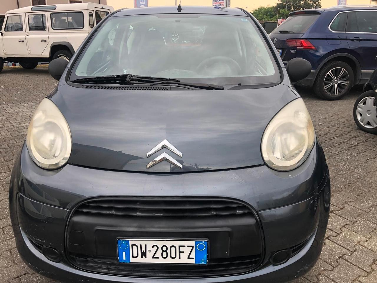 Citroen C1 1.0 3 porte ADATTA PER NEOPATENTATI CON GARANZIA 12 MESI ESTENDIBILE A PAGAMENTO FINO A 36 MESII!!!