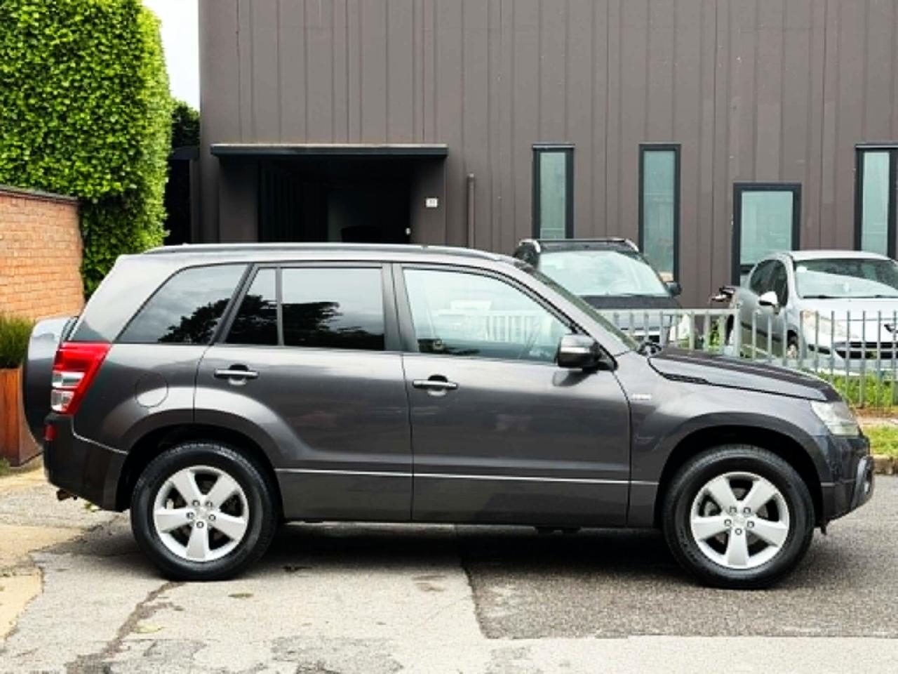 Suzuki Grand Vitara 5p1.9d 120CV-4x4-104.000km-GARANZIA-2010