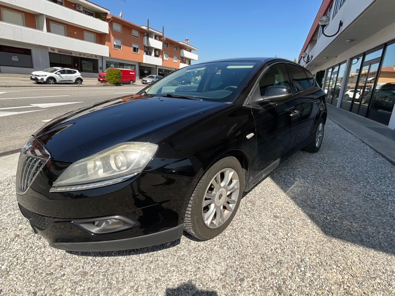 Lancia Delta 1.6 MJT DPF Platino