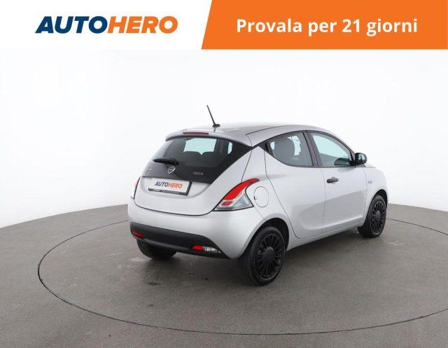 LANCIA Ypsilon 1.0 FireFly 5 porte S&S Hybrid Ecochic Silver