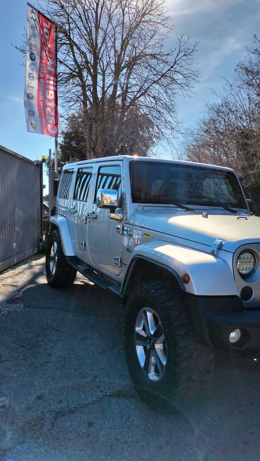 Jeep Wrangler Unlimited 2.8 CRD DPF Sahara