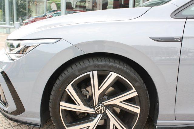 VOLKSWAGEN Golf 1.5 eTSI 150 CV EVO ACT DSG R-Line