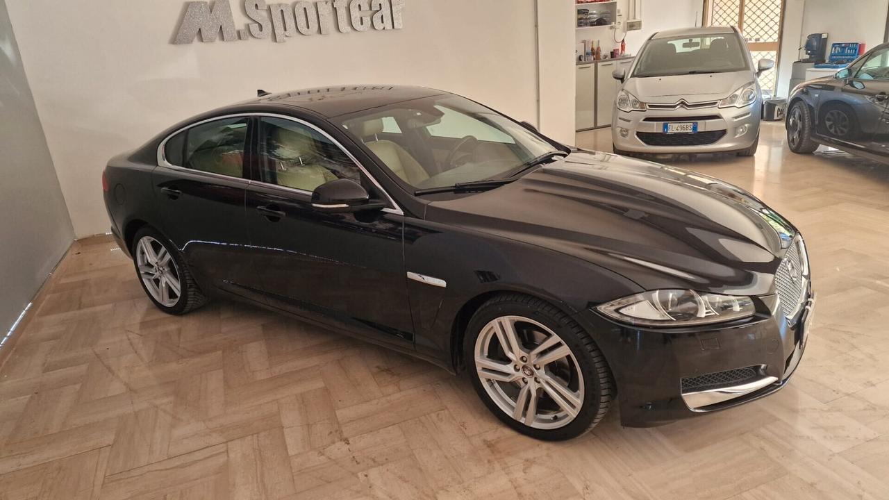 Jaguar XF 2.2 D 200 CV Premium Luxury