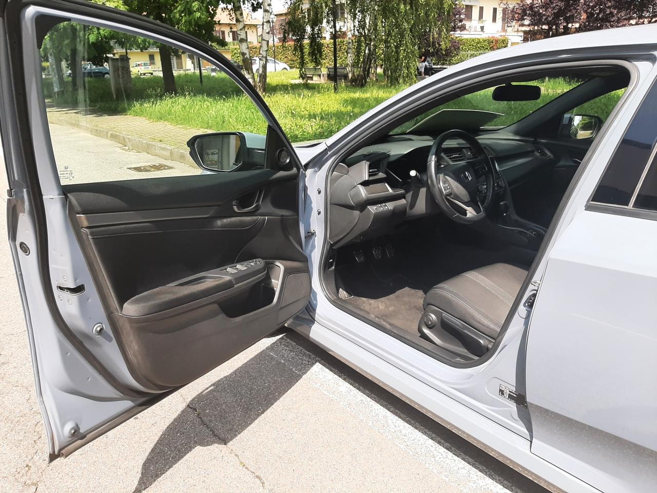 Honda Civic 1.0T 5 porte Executive BENZINA E IBRIDO 12.499 EURO