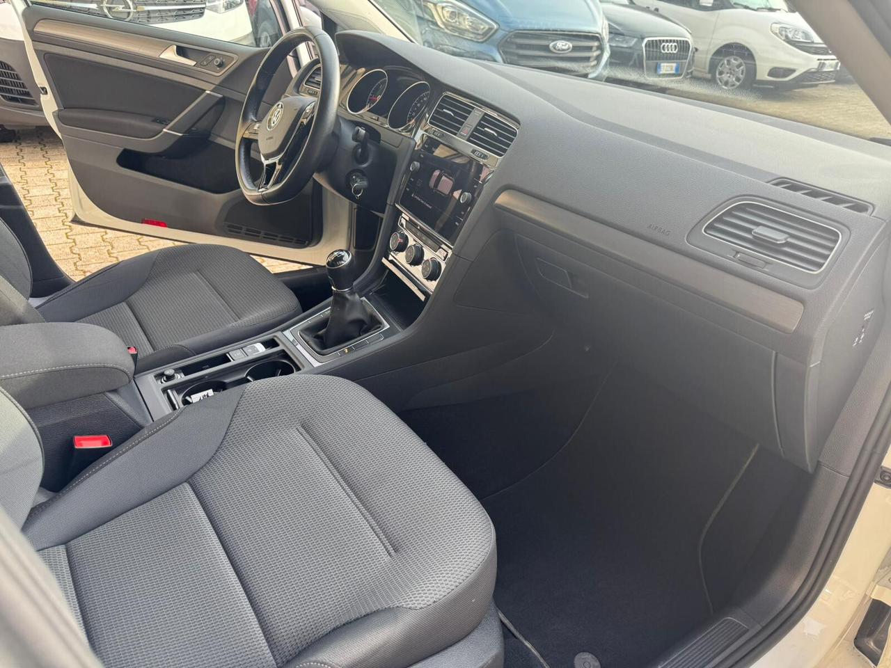 Volkswagen Golf 1.6 TDI 115 CV 5p. Business BlueMotion Technology