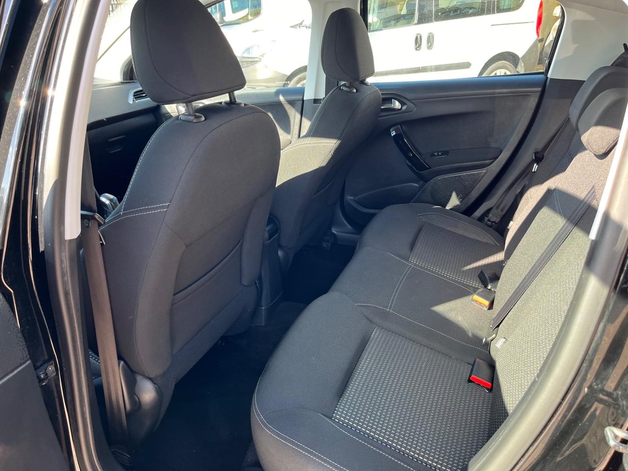 Peugeot 208 1.2 PureTech 82CV 5 porte Allure