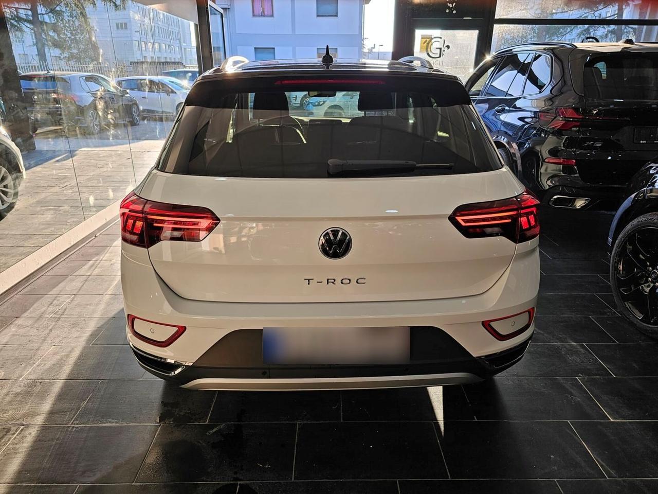Volkswagen T-Roc Style C.17" Tetto Apribile Led Navi PDC Camera TDI