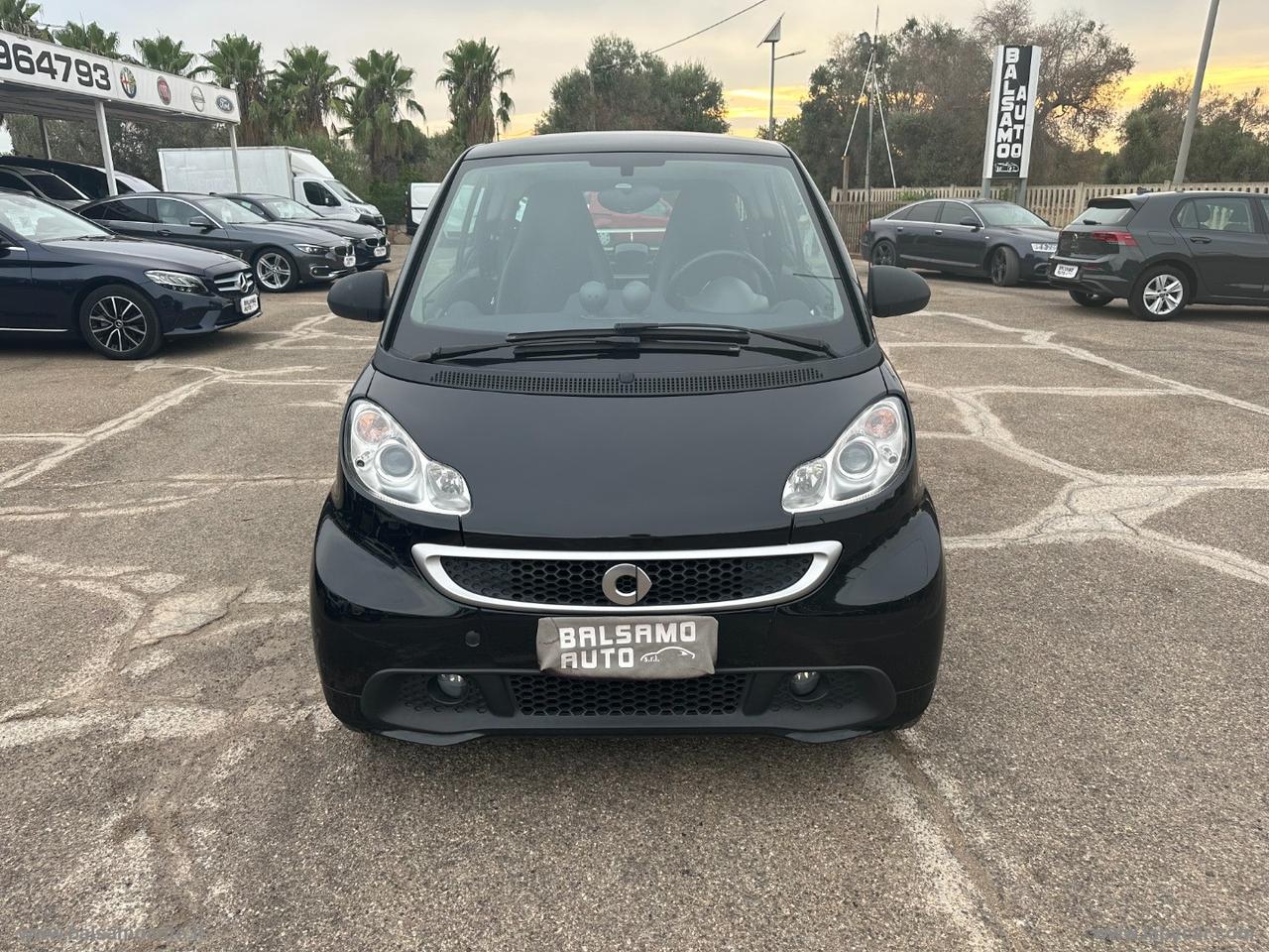 SMART fortwo 1000 52 kW MHD coupé Special One