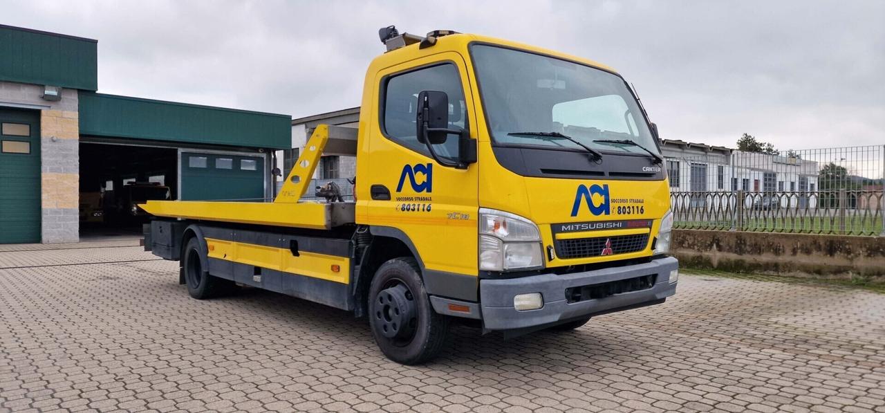 Mitsubishi Canter 7C18 allestito Omars