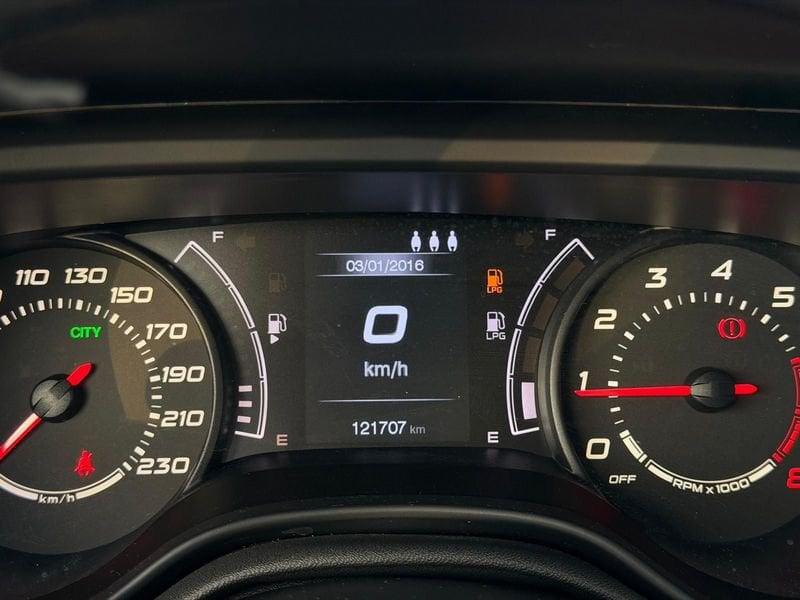 FIAT Tipo Tipo 5p 1.4 tjt Gpl 120cv con CARPLAY