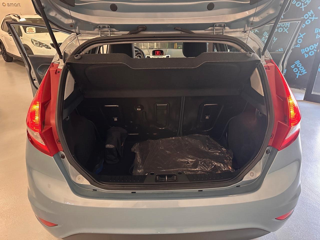 FORD FIESTA 1.4 BENZINA GPL 5 PORTE