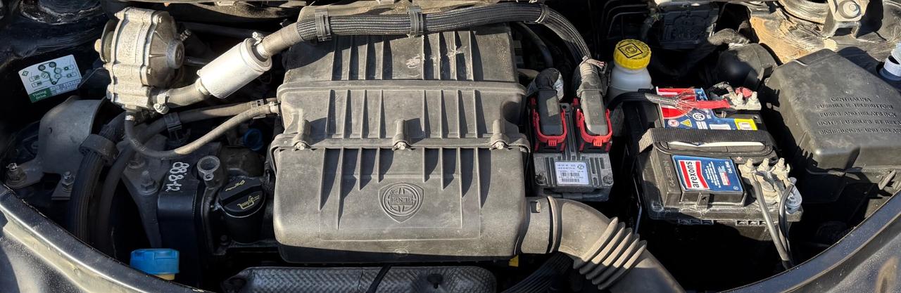 PACCHETTO DI 2 AUTO:ANNUNCIO RIVOLTO A COMMERCIANTI