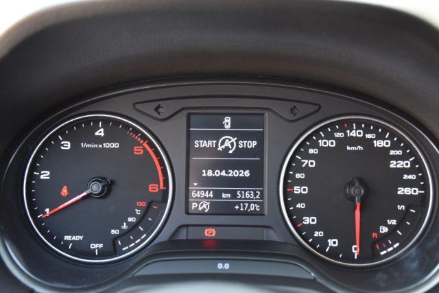 AUDI Q2 30 TDI S tronic Business *Telecamera, Navigatore*