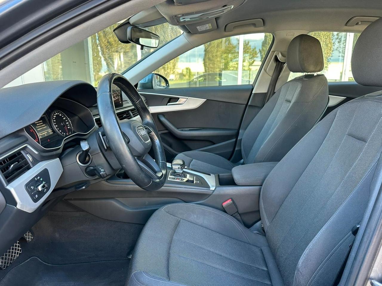 Audi A4 2.0 TDI 150 CV S tronic