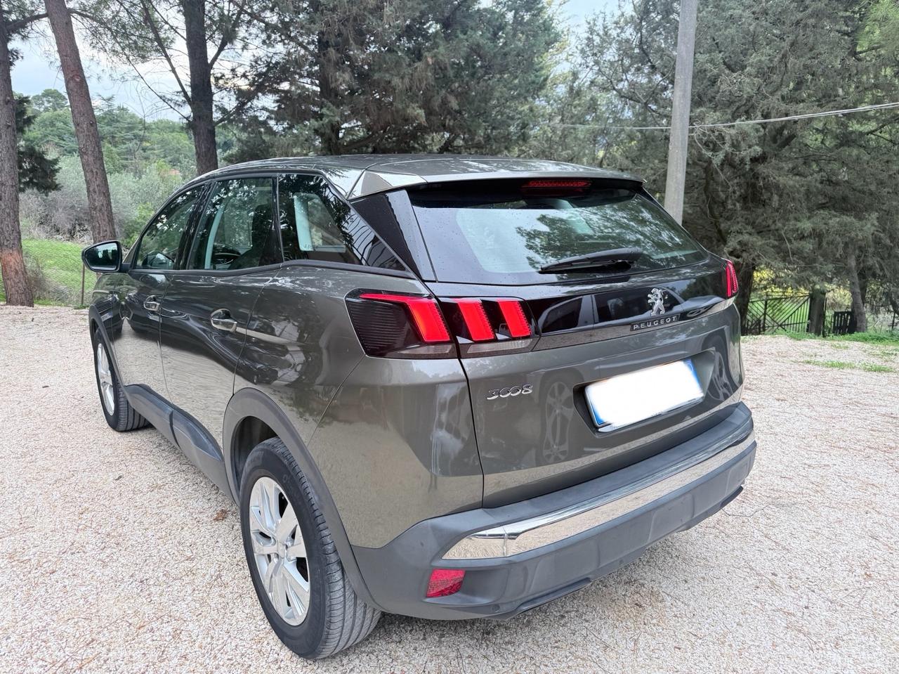 Peugeot 3008 BlueHDi 130 S&S Allure